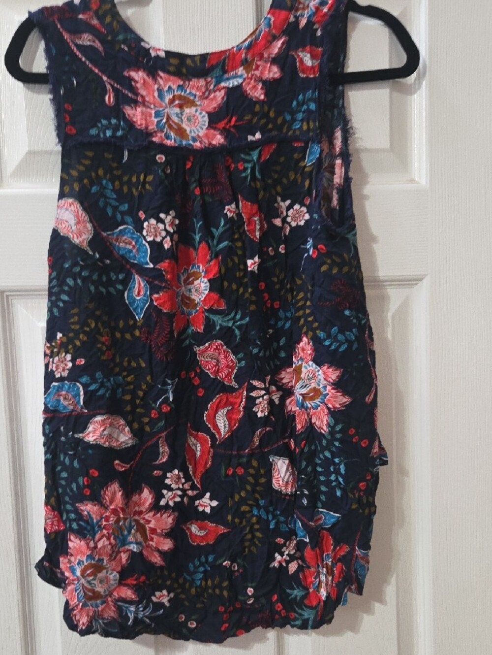 easel Navy Floral V-Neck Sleeveless Camisole with Pink Accents - Picture 9 of 9